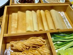 -湖畔鲁菜·二十年老字号餐厅(大明湖店)