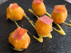 -MONICH牛排融合餐厅(和义大道购物中心店)