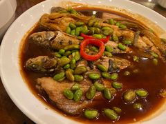 红烧长江杂鱼-鸿运酒楼