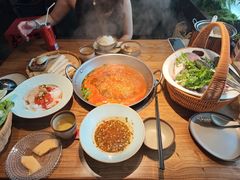 -老凯俚酸汤鱼(鸿通城店)