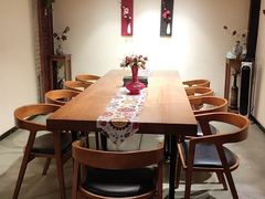 -小草屋轰趴馆别墅派对新场团建家庭聚会