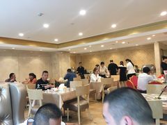 -维也纳酒店(重庆西站巴国城店)