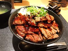 -難波肉劇場