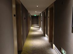 -杭州西湖湖滨银泰亚朵酒店