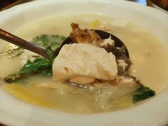 鱼头豆腐汤-甜梦园(燕喜店)