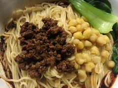 -东三里屯豌杂面
