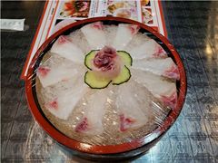 鱼腩厚切-鹤睦鱼生·啫啫煲·海鲜(保利百合店)