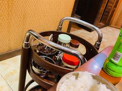 -大宝全猪馆(南京路店)