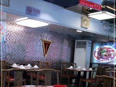 大堂-川流不息·地道川菜·小龙虾(松东路店)