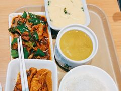 -老乡鸡(西岸凤巢店)