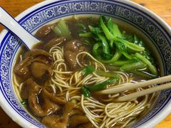 大肠面-沪西老弄堂面馆(定西路店)