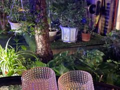 -月亮眼花园餐厅书吧酒吧