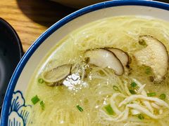 鸡汤银丝面-二孃鸡爪爪(东风路总店)