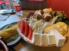 什锦拼盘-友情岁月·火锅鸡
