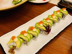 牛油果卷物-由紀日本料理·炭火燒肉