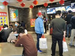 -王府井奥莱临潼小镇(临潼店)