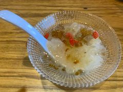 桃胶银耳-妈妈的味道(和顺古镇店)