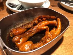 弄堂里的卤鸡爪-弄堂里·寻味杭州(湖滨银泰in77C区店)