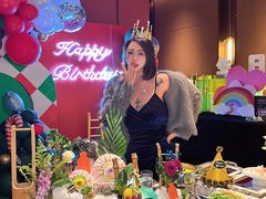 景观位-ONE FULL 古董港式海鲜火锅