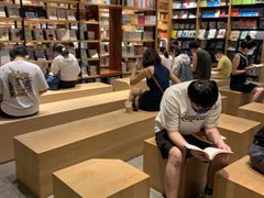 -覔书店(壹方城店)
