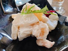凤梨虾球-穹六人间 people 6(岳阳路店)