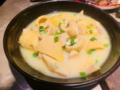 -新白鹿餐厅(金鹰新街口店)