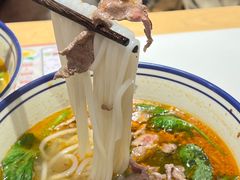 -窄巷口生烫牛肉米线(客村店)