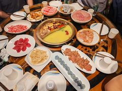 -小天鹅火锅·一线江景洪鼎旗舰店(洪崖洞店)