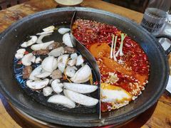 -四小区火锅·巷子里的重庆火锅(花照壁店)
