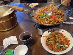 -富正毅三下锅·湘西韵味(天门山索道店)