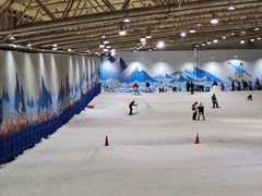 -乔波室内滑雪场
