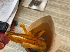 面包条-必胜客(证大大拇指店)