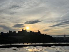 -七彩云南古滇温泉山庄