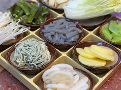 -赵美丽·重庆社区火锅·直营店(火车东站·中豪国际店)