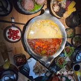州路桥中盛新添了一家热 门火锅，作为夹黄落爱好者
