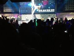 中国达人秀的一个人'-HiIbiza酒吧