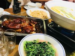 -老长沙湘菜馆(凤凰路店)
