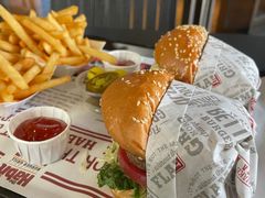 -The Habit Burger Grill 哈比特汉堡(爱琴海店)