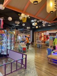 -卡通尼乐园(新达汇三林店)