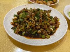 -茅屋大酒店