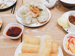 -三好食堂(煎饺·馄饨·肉饼米线·盛世广场店)