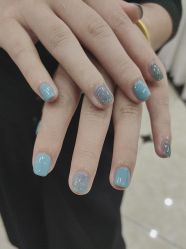 -iU美甲美睫