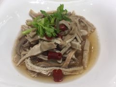 -南郊宾馆·风味自助餐厅·山东十六地市特色菜