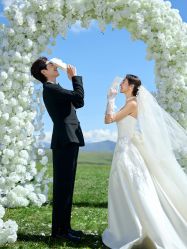 -雅云婚纱摄影工作室旗舰店