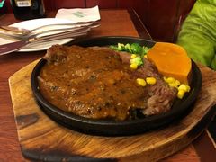 -玛格萝妮比萨屋(四平店)
