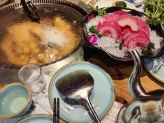 -山河屯铁锅炖·非遗东北菜(南山店)