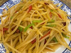 -老钟家烤羊排·敦伊阁清真餐厅胡羊焖饼
