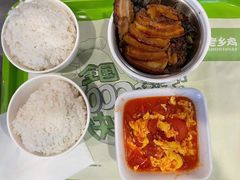 -老乡鸡(武汉中南梅苑小区地铁站店)