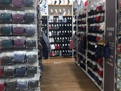 -优衣库(青岛万象城店)
