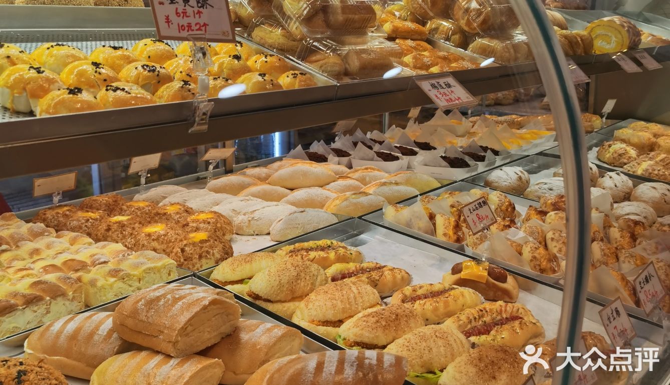 车陂南地铁站口新店｜中西式都有的饼店好有年味儿！